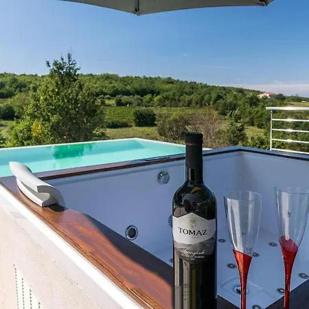 Zvonar Near Motovun With Large Pool And Whirlpool Villa *