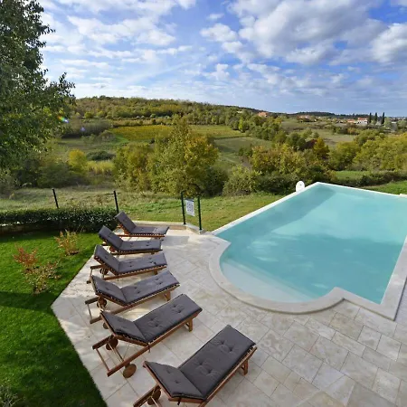Zvonar Near Motovun With Large Pool And Whirlpool Villa Rakotule