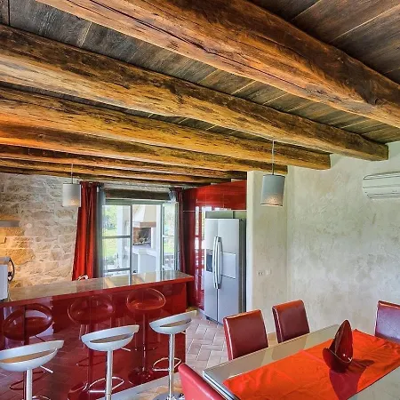 Villa Zvonar Near Motovun With Large Pool And Whirlpool Rakotule